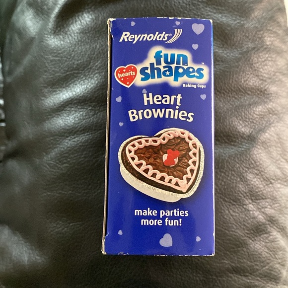 New Reynolds Fun Shape Hearts - Picture 4 of 4